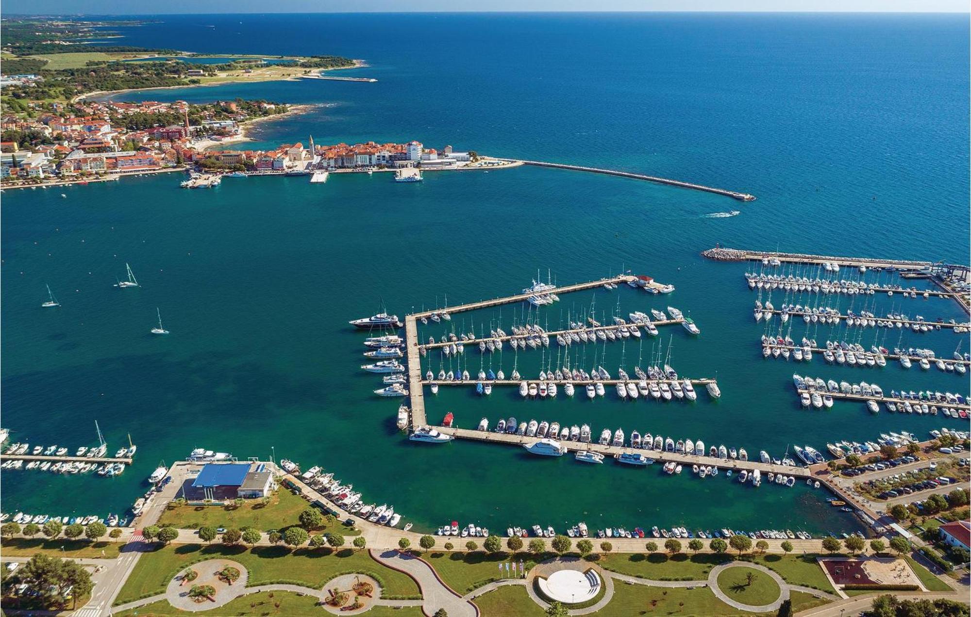 Stunning Apartment In Umag With Wifi Ngoại thất bức ảnh
